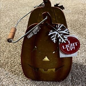 Light-Up Pumpkin Lantern